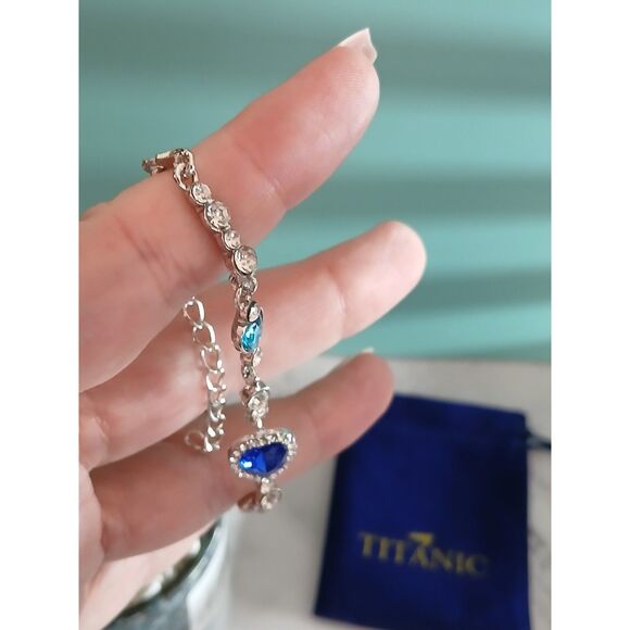 Titanic Heart of the Ocean Blue Heart Bracelet Purchased at Attraction Gift Shop - Picture 7 of 16